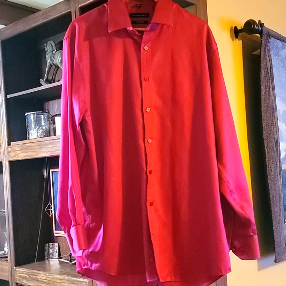 Bellissimo men's button front dress shirt.